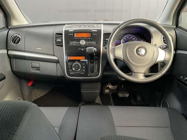 ワゴンＲスティングレー ６６０　スティングレー　Ｘ　デイスチャージヘッドライト　ＣＤチューナー（3枚目）