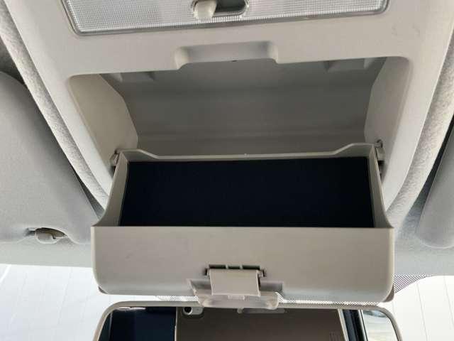 ワゴンＲスティングレー ６６０　スティングレー　Ｘ　デイスチャージヘッドライト　ＣＤチューナー（13枚目）