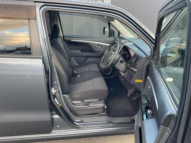 ワゴンＲスティングレー ６６０　スティングレー　Ｘ　デイスチャージヘッドライト　ＣＤチューナー（15枚目）