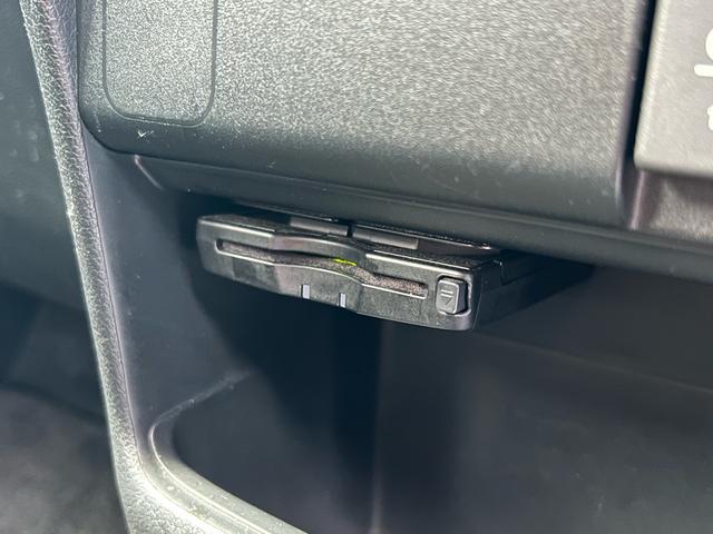 N-BOXカスタム G・Aパッケージ ホンダ純正ナビ/禁煙車/ETC/衝突軽減装置/両側電動スライドドア(24枚目)