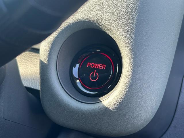 フリード ｅ：ＨＥＶクロスター　元試乗車／９インチ純正ナビ／両側電動スライドドア／純正ＥＴＣ／純正ドライブレコーダー／両席シートヒーター／スマートキー２個（21枚目）