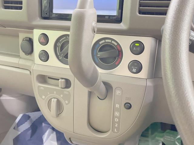 スクラムワゴン ＰＸターボ　ターボ　禁煙車　ナビ　ＨＩＤヘッドライト　ＥＴＣ　両側スライドドア　　純正１３インチアルミホイール　ＤＶＤ再生　ＣＤ再生　盗難防止装置　プライバシーガラス　ヘッドライトレベライザー（22枚目）