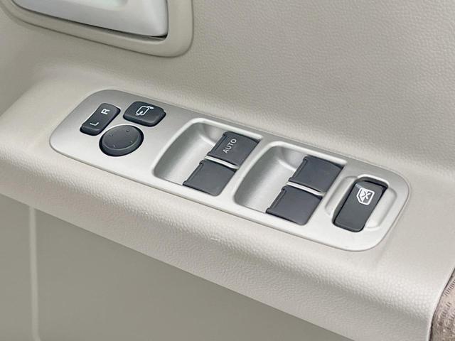 スクラムワゴン ＰＸターボ　ターボ　禁煙車　ナビ　ＨＩＤヘッドライト　ＥＴＣ　両側スライドドア　　純正１３インチアルミホイール　ＤＶＤ再生　ＣＤ再生　盗難防止装置　プライバシーガラス　ヘッドライトレベライザー（29枚目）