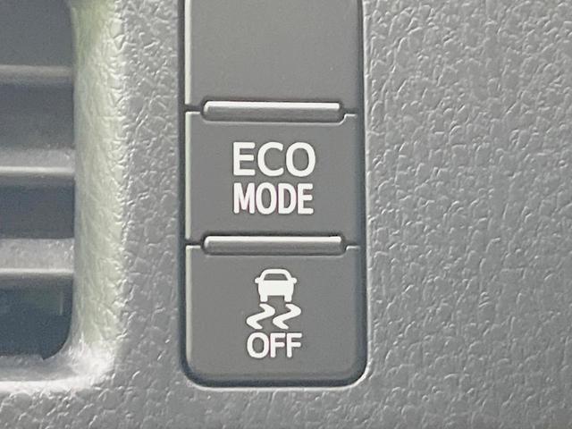 ノア Ｓｉ　両側電動スライドドア　純正ＳＤナビ　純正フリップダウンモニター　バックカメラ　禁煙車　ドラレコ　ＥＴＣ　オートライト　純正１６インチアルミ　Ｂｌｕｅｔｏｏｔｈ再生　ＣＤ　ＤＶＤ再生　フルセグ（31枚目）