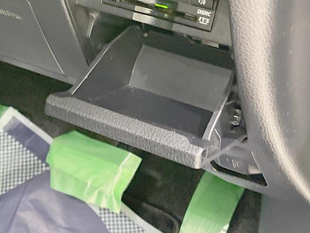 ノア Ｓｉ　両側電動スライドドア　純正ＳＤナビ　純正フリップダウンモニター　バックカメラ　禁煙車　ドラレコ　ＥＴＣ　オートライト　純正１６インチアルミ　Ｂｌｕｅｔｏｏｔｈ再生　ＣＤ　ＤＶＤ再生　フルセグ（38枚目）