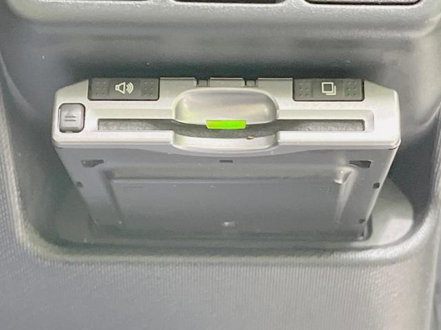 アクア S フルエアロ 純正SDナビ バックカメラ 禁煙車 スマートキー ETC オートライト オートエアコン Bluetooth CD 純正スチールホイール ステアリングスイッチ(5枚目)