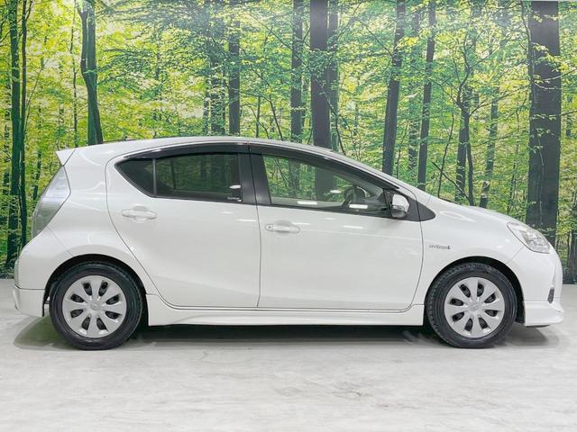 アクア S フルエアロ 純正SDナビ バックカメラ 禁煙車 スマートキー ETC オートライト オートエアコン Bluetooth CD 純正スチールホイール ステアリングスイッチ(52枚目)