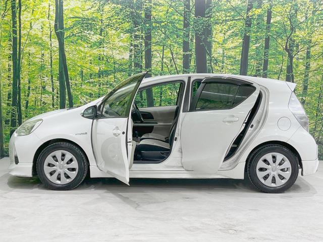 アクア S フルエアロ 純正SDナビ バックカメラ 禁煙車 スマートキー ETC オートライト オートエアコン Bluetooth CD 純正スチールホイール ステアリングスイッチ(55枚目)