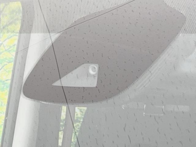 セレナ e-パワー ハイウェイスターV 両側電動ドア 純正SDナビ 後席モニター 全周囲カメラ 衝突被害軽減システム レーダークルーズ 禁煙車 ドラレコ コーナーセンサー スマートキー LEDヘッド ビルトインETC 車線逸脱警報(3枚目)