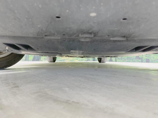 プリウス Sセーフティプラス 純正SDナビ バックカメラ 衝突被害軽減システム レーダークルーズ 禁煙車 ドラレコ コーナーセンサー スマートキー LEDヘッド ビルトインETC オートハイビーム 車線逸脱警報 オートライト(19枚目)