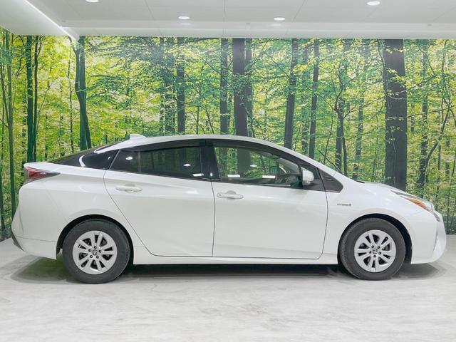 プリウス Sセーフティプラス 純正SDナビ バックカメラ 衝突被害軽減システム レーダークルーズ 禁煙車 ドラレコ コーナーセンサー スマートキー LEDヘッド ビルトインETC オートハイビーム 車線逸脱警報 オートライト(58枚目)