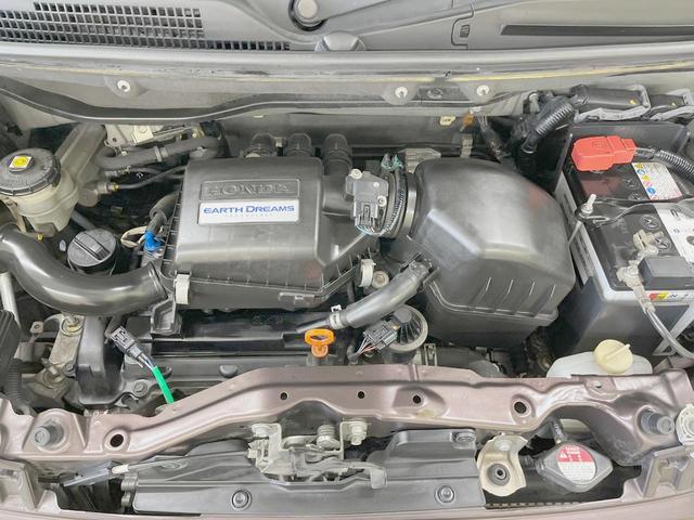 N-BOX G SSパッケージ 両側電動ドア バックカメラ 衝突被害軽減システム 禁煙車 スマートキー ETC オートエアコン Bluetooth CD DVD再生 フルセグ(18枚目)