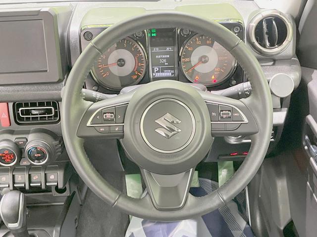 ジムニー ＸＣ　４ＷＤ　ターボ　衝突被害軽減システム　禁煙車　スマートキー　ＥＴＣ　クルコン　シートヒーター　パークアシスト　オートライト　オートエアコン　純正１６インチアルミ　ヘッドライトウォッシャー（8枚目）