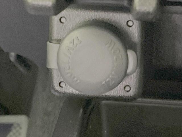 ジムニー ＸＣ　４ＷＤ　ターボ　衝突被害軽減システム　禁煙車　スマートキー　ＥＴＣ　クルコン　シートヒーター　パークアシスト　オートライト　オートエアコン　純正１６インチアルミ　ヘッドライトウォッシャー（32枚目）