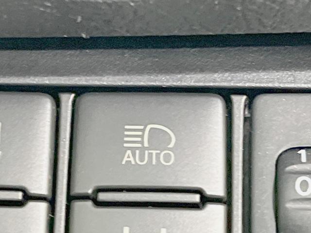 シエンタ ファンベースG 両側電動ドア 純正SDナビ 全周囲カメラ 衝突被害軽減システム 禁煙車 ドラレコ スマートキー ビルトインETC オートハイビーム 車線逸脱警報 オートエアコン Bluetooth再生(34枚目)