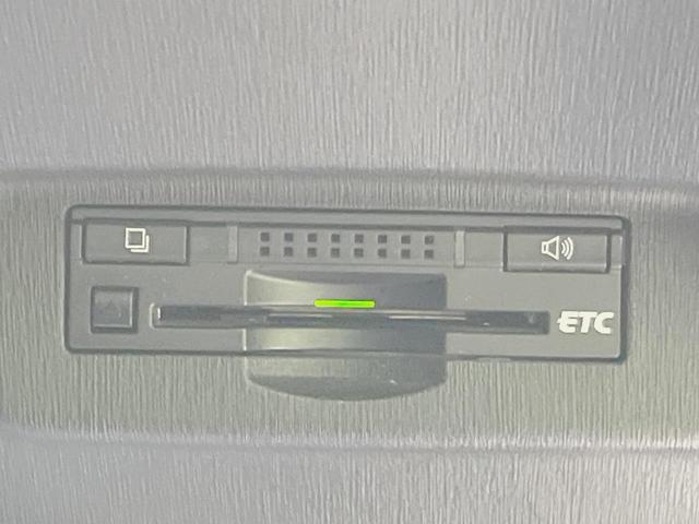 プリウス S 純正SDナビ バックカメラ ドラレコ スマートキー HIDヘッド ビルトインETC オートエアコン 純正15インチアルミ Bluetooth CD DVD再生 フルセグ(6枚目)