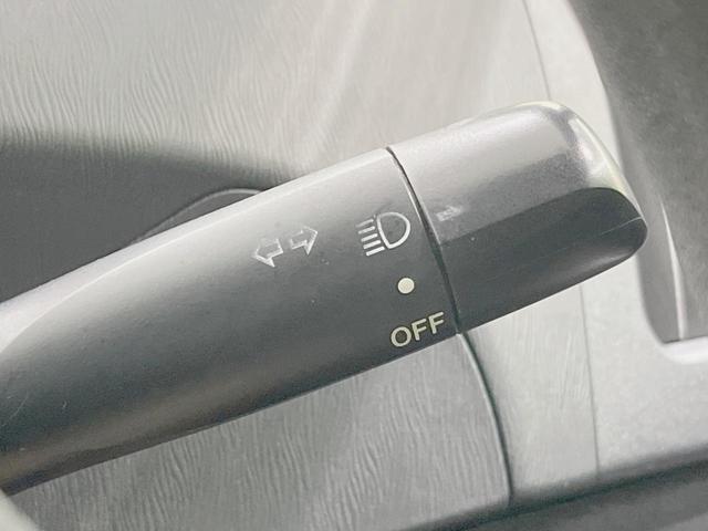 プリウス S 純正SDナビ バックカメラ ドラレコ スマートキー HIDヘッド ビルトインETC オートエアコン 純正15インチアルミ Bluetooth CD DVD再生 フルセグ(27枚目)