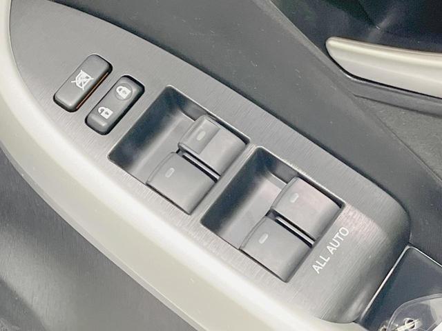 プリウス S 純正SDナビ バックカメラ ドラレコ スマートキー HIDヘッド ビルトインETC オートエアコン 純正15インチアルミ Bluetooth CD DVD再生 フルセグ(35枚目)