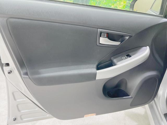 プリウス S 純正SDナビ バックカメラ ドラレコ スマートキー HIDヘッド ビルトインETC オートエアコン 純正15インチアルミ Bluetooth CD DVD再生 フルセグ(48枚目)