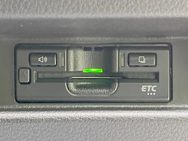 スペーシアカスタム ハイブリッドXS 両側電動スライドドア 純正8インチSDナビ 全周囲カメラ 衝突軽減装置 レーダークルーズ 禁煙車 シートヒーター コーナーセンサー LEDヘッド ETC 車線逸脱警報 オートライト オート(7枚目)