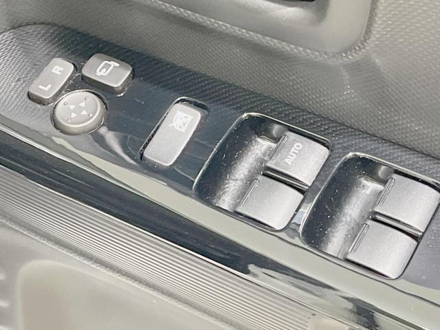 スペーシアカスタム ハイブリッドXS 両側電動スライドドア 純正8インチSDナビ 全周囲カメラ 衝突軽減装置 レーダークルーズ 禁煙車 シートヒーター コーナーセンサー LEDヘッド ETC 車線逸脱警報 オートライト オート(41枚目)