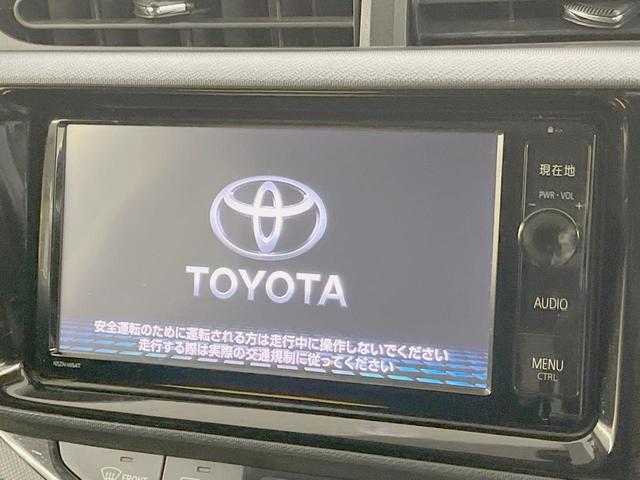 アクア Ｇ　中期型　純正ＳＤナビ　バックカメラ　禁煙車　シートヒーター　スマートキー　ＬＥＤヘッドライト　ＥＴＣ　クルコン　オートライト　Ｂｌｕｅｔｏｏｔｈ再生　ＣＤ　ＤＶＤ再生　フルセグ　革巻きステアリング（3枚目）