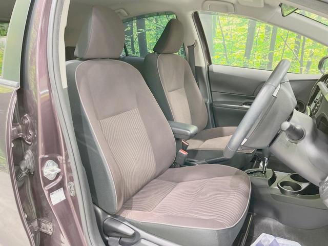 アクア Ｇ　中期型　純正ＳＤナビ　バックカメラ　禁煙車　シートヒーター　スマートキー　ＬＥＤヘッドライト　ＥＴＣ　クルコン　オートライト　Ｂｌｕｅｔｏｏｔｈ再生　ＣＤ　ＤＶＤ再生　フルセグ　革巻きステアリング（9枚目）