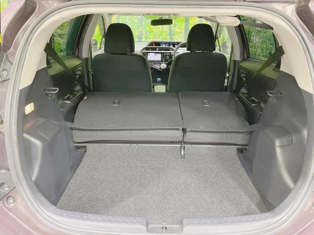 アクア Ｇ　中期型　純正ＳＤナビ　バックカメラ　禁煙車　シートヒーター　スマートキー　ＬＥＤヘッドライト　ＥＴＣ　クルコン　オートライト　Ｂｌｕｅｔｏｏｔｈ再生　ＣＤ　ＤＶＤ再生　フルセグ　革巻きステアリング（11枚目）