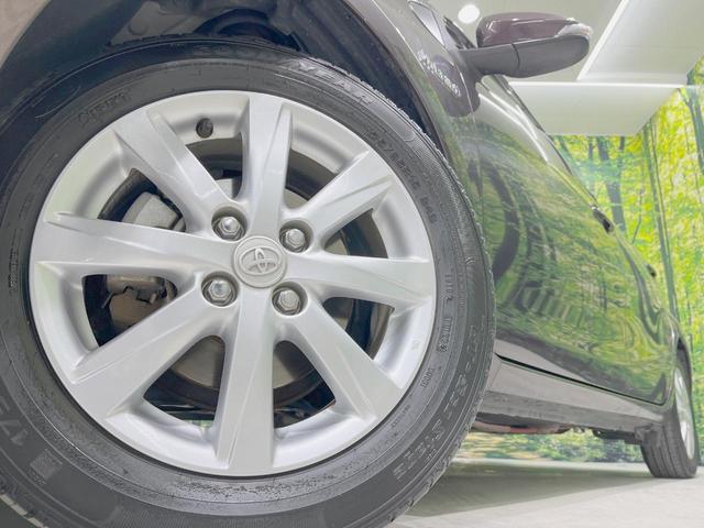 アクア Ｇ　中期型　純正ＳＤナビ　バックカメラ　禁煙車　シートヒーター　スマートキー　ＬＥＤヘッドライト　ＥＴＣ　クルコン　オートライト　Ｂｌｕｅｔｏｏｔｈ再生　ＣＤ　ＤＶＤ再生　フルセグ　革巻きステアリング（13枚目）