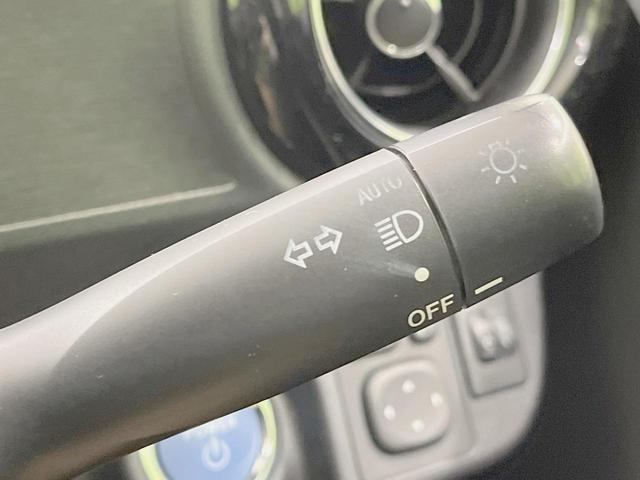 アクア Ｇ　中期型　純正ＳＤナビ　バックカメラ　禁煙車　シートヒーター　スマートキー　ＬＥＤヘッドライト　ＥＴＣ　クルコン　オートライト　Ｂｌｕｅｔｏｏｔｈ再生　ＣＤ　ＤＶＤ再生　フルセグ　革巻きステアリング（27枚目）