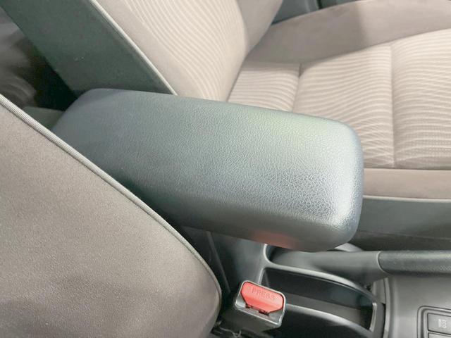 アクア Ｇ　中期型　純正ＳＤナビ　バックカメラ　禁煙車　シートヒーター　スマートキー　ＬＥＤヘッドライト　ＥＴＣ　クルコン　オートライト　Ｂｌｕｅｔｏｏｔｈ再生　ＣＤ　ＤＶＤ再生　フルセグ　革巻きステアリング（40枚目）