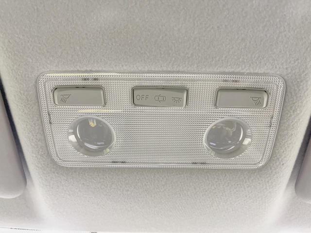 アクア Ｇ　中期型　純正ＳＤナビ　バックカメラ　禁煙車　シートヒーター　スマートキー　ＬＥＤヘッドライト　ＥＴＣ　クルコン　オートライト　Ｂｌｕｅｔｏｏｔｈ再生　ＣＤ　ＤＶＤ再生　フルセグ　革巻きステアリング（44枚目）