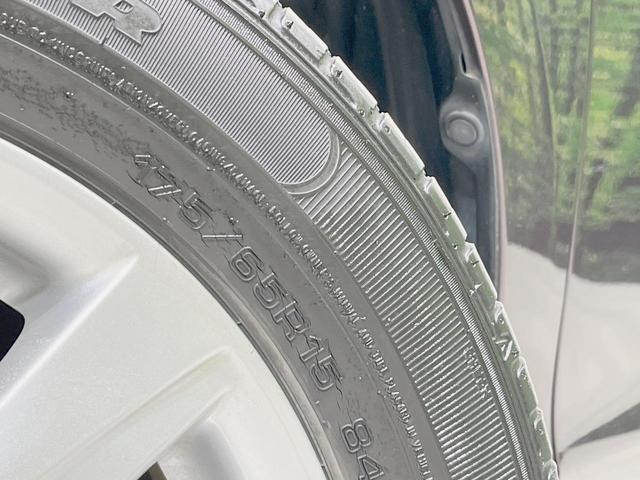 アクア Ｇ　中期型　純正ＳＤナビ　バックカメラ　禁煙車　シートヒーター　スマートキー　ＬＥＤヘッドライト　ＥＴＣ　クルコン　オートライト　Ｂｌｕｅｔｏｏｔｈ再生　ＣＤ　ＤＶＤ再生　フルセグ　革巻きステアリング（56枚目）