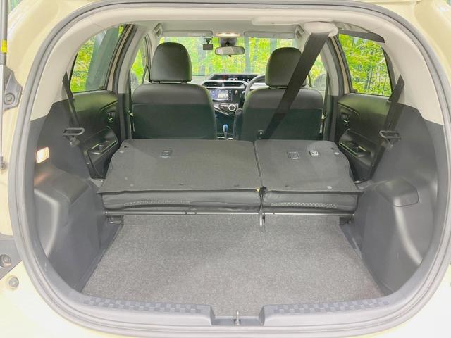 アクア クロスオーバー　純正ＳＤナビ　バックカメラ　衝突軽減装置　禁煙車　ハーフレザーシート　シートヒーター　ドラレコ　ＥＴＣ　車線逸脱警報　オートマチックハイビーム　オートライト　オートエアコン　Ｂｌｕｅｔｏｏｔｈ再生（11枚目）