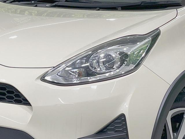 アクア クロスオーバー　純正ＳＤナビ　バックカメラ　衝突軽減装置　禁煙車　ハーフレザーシート　シートヒーター　ドラレコ　ＥＴＣ　車線逸脱警報　オートマチックハイビーム　オートライト　オートエアコン　Ｂｌｕｅｔｏｏｔｈ再生（12枚目）