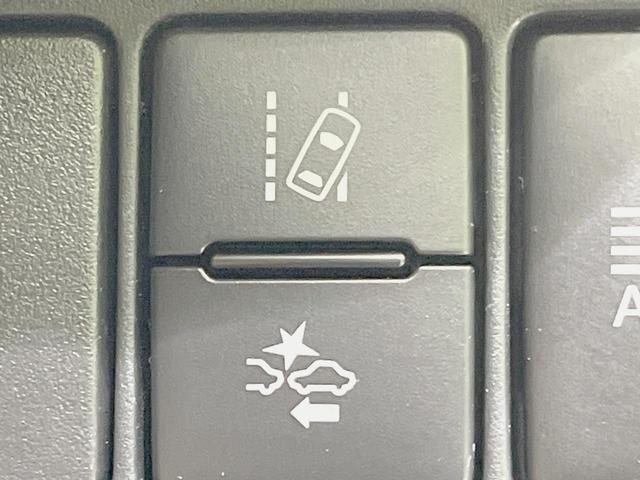 アクア クロスオーバー　純正ＳＤナビ　バックカメラ　衝突軽減装置　禁煙車　ハーフレザーシート　シートヒーター　ドラレコ　ＥＴＣ　車線逸脱警報　オートマチックハイビーム　オートライト　オートエアコン　Ｂｌｕｅｔｏｏｔｈ再生（30枚目）