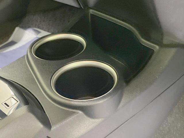 アクア クロスオーバー　純正ＳＤナビ　バックカメラ　衝突軽減装置　禁煙車　ハーフレザーシート　シートヒーター　ドラレコ　ＥＴＣ　車線逸脱警報　オートマチックハイビーム　オートライト　オートエアコン　Ｂｌｕｅｔｏｏｔｈ再生（44枚目）