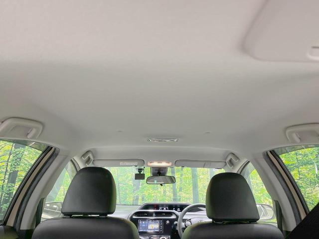 アクア クロスオーバー　純正ＳＤナビ　バックカメラ　衝突軽減装置　禁煙車　ハーフレザーシート　シートヒーター　ドラレコ　ＥＴＣ　車線逸脱警報　オートマチックハイビーム　オートライト　オートエアコン　Ｂｌｕｅｔｏｏｔｈ再生（48枚目）