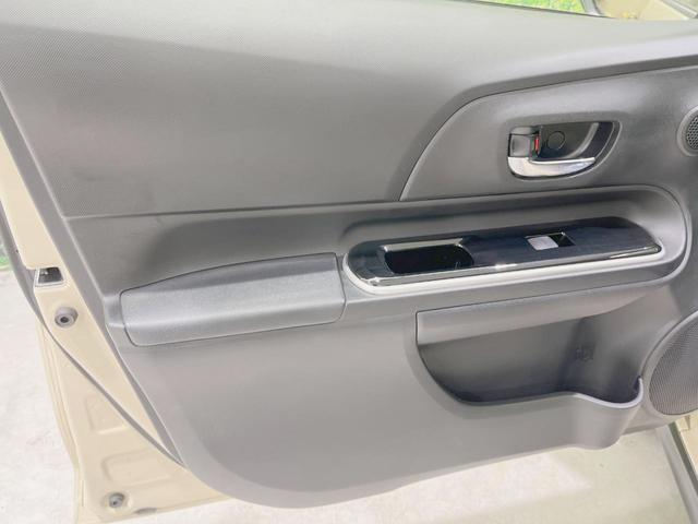 アクア クロスオーバー　純正ＳＤナビ　バックカメラ　衝突軽減装置　禁煙車　ハーフレザーシート　シートヒーター　ドラレコ　ＥＴＣ　車線逸脱警報　オートマチックハイビーム　オートライト　オートエアコン　Ｂｌｕｅｔｏｏｔｈ再生（52枚目）