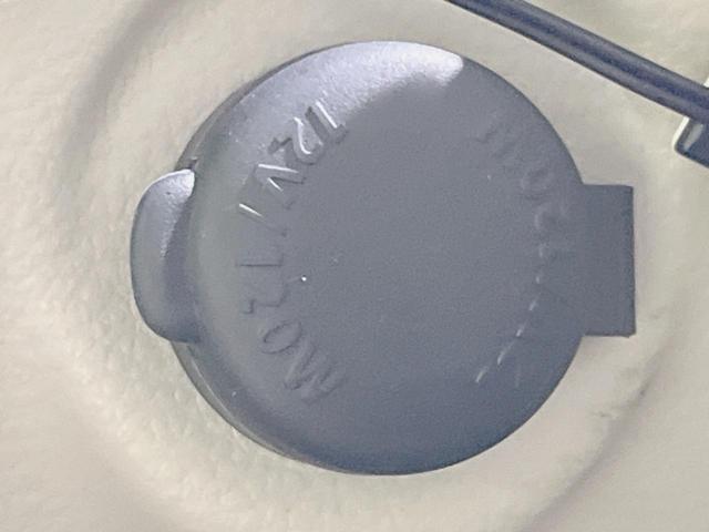 アルトラパン Ｓ　純正８インチＳＤナビ　バックカメラ　衝突軽減装置　禁煙車　シートヒーター　スマートキー　ＨＩＤヘッドライト　ＥＴＣ　オートライト　Ｂｌｕｅｔｏｏｔｈ再生　ＣＤ　ＤＶＤ再生　フルセグ（32枚目）