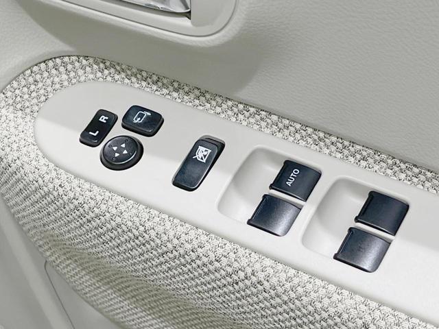 アルトラパン Ｓ　純正８インチＳＤナビ　バックカメラ　衝突軽減装置　禁煙車　シートヒーター　スマートキー　ＨＩＤヘッドライト　ＥＴＣ　オートライト　Ｂｌｕｅｔｏｏｔｈ再生　ＣＤ　ＤＶＤ再生　フルセグ（33枚目）