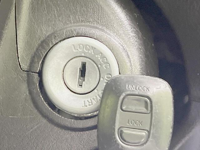 コペン アクティブトップ 5MT 電動ルーフ 禁煙車 SDナビ ETC Bluetooth再生 CD DVD再生 フルセグ キーレスエントリー 純正15インチアルミ 純正革巻きステアリング(5枚目)