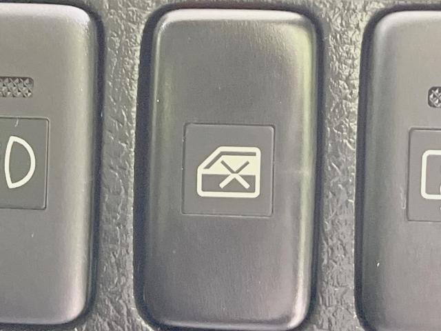 コペン アクティブトップ 5MT 電動ルーフ 禁煙車 SDナビ ETC Bluetooth再生 CD DVD再生 フルセグ キーレスエントリー 純正15インチアルミ 純正革巻きステアリング(27枚目)