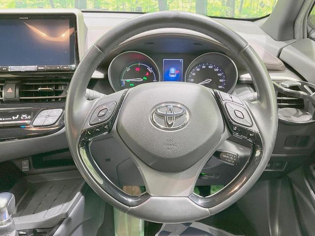 Ｃ－ＨＲ Ｇ　フルエアロ　バックカメラ　衝突被害軽減システム　レーダークルーズ　禁煙車　ハーフレザーシート　コーナーセンサー　スマートキー　ＬＥＤヘッド　ビルトインＥＴＣ　純正１８インチアルミ　オートハイビーム（8枚目）