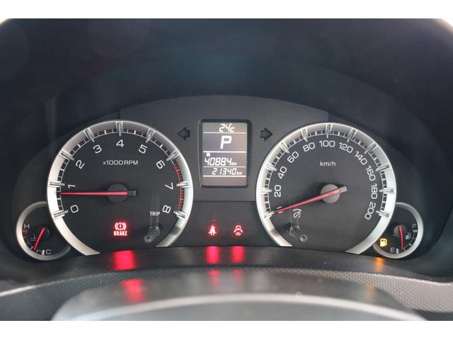 スイフト ＸＬ／ワンオーナ／誤発進防止システム　プッシュスタート／社外ナビＴＶ／電動格納ミラー／スペアタイヤ／ビルトインＥＴＣ／ディスチャージヘッド／純正フロアマット／（6枚目）