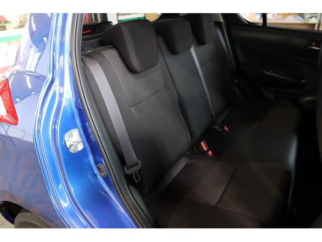 スイフト ＸＬ／ワンオーナ／誤発進防止システム　プッシュスタート／社外ナビＴＶ／電動格納ミラー／スペアタイヤ／ビルトインＥＴＣ／ディスチャージヘッド／純正フロアマット／（12枚目）