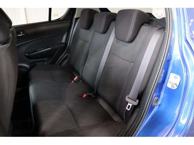 スイフト ＸＬ／ワンオーナ／誤発進防止システム　プッシュスタート／社外ナビＴＶ／電動格納ミラー／スペアタイヤ／ビルトインＥＴＣ／ディスチャージヘッド／純正フロアマット／（13枚目）