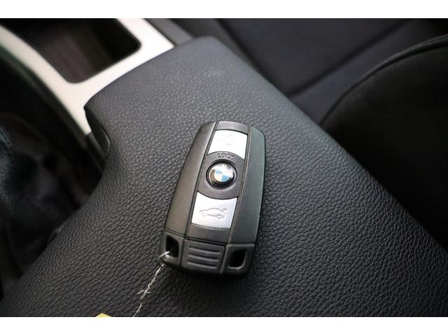 3シリーズ 320i Mスポーツパッケージ クーペ 左ハンドル 6速MT ワンオーナー 禁煙車 ディラー記録簿10枚完備 前後フォグランプ AUX(30枚目)