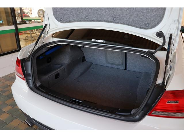 3シリーズ 320i Mスポーツパッケージ クーペ 左ハンドル 6速MT ワンオーナー 禁煙車 ディラー記録簿10枚完備 前後フォグランプ AUX(42枚目)