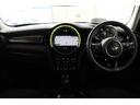 ＭＩＮＩ クーパーＳＤ　ワンオーナー　禁煙車　衝突軽減ブレーキ　レーダークルーズ　デジタルメーター　ＬＥＤヘッドライト　前後フォグ　ＨＵＤ　ナビ　Ｂｌｕｅｔｏｏｔｈ　バックカメラ　クリソナ　ミラー一体式ＥＴＣ　ドラレコ前後（5枚目）